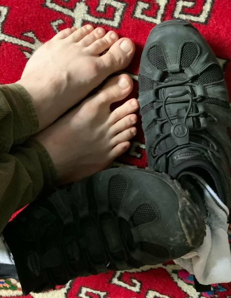 黒檀の小人OnlyFans ヌード ギャラリー