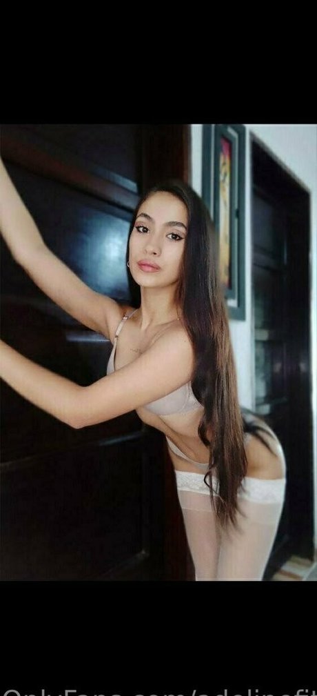 adelinefitt ポルノ女優 写真