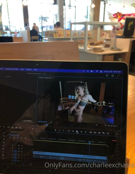 charleexchaste 限定モデル アーカイブ