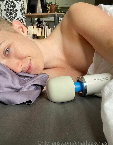 チンコを持つ女たち OnlyFans 美しいポルノ 画像