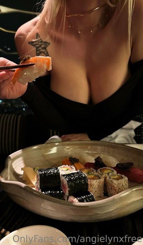 angielynxfree 無料女優 画像