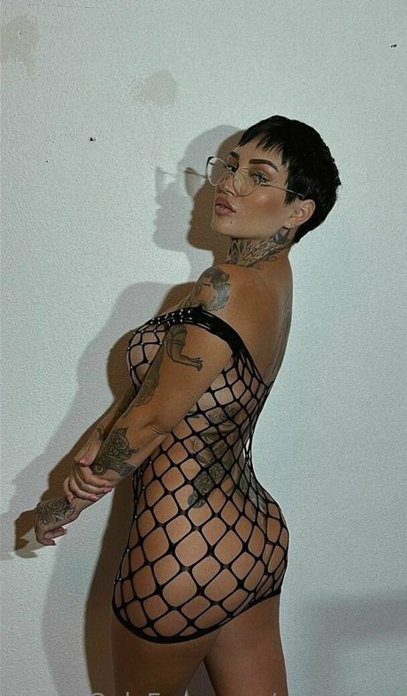 zafirofaez セクシーなスター 写真