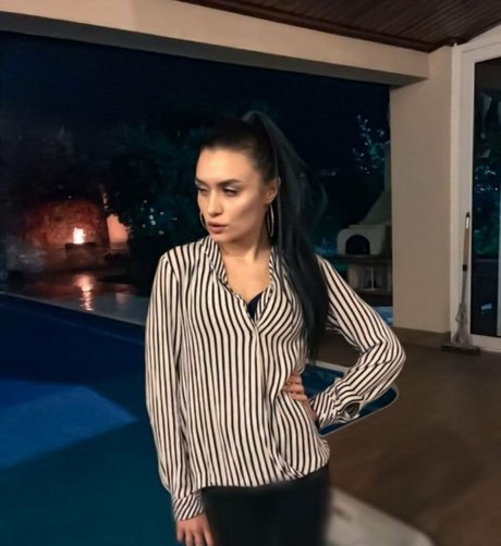 ライブストリーミングOnlyFans 美しいポルノ 画像