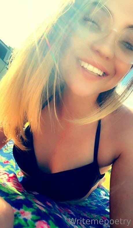 writemepoetry ポルノモデル 写真