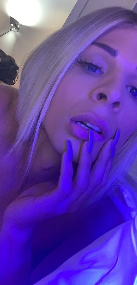 auroranorth アダルトモデル 画像