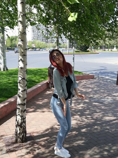 アジアの女の子限定ファン ホット 写真