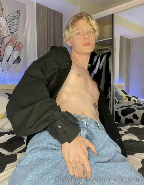 18歳のOnlyFans ホットヌード 画像