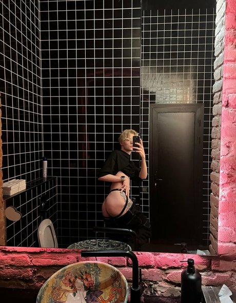 ストリッパーOnlyFans ホットセックス 画像