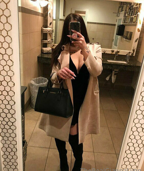 ガレガオンリーファンズ エロチック ギャラリー