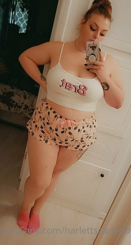 harlettscarlett93 エロティック女優 写真