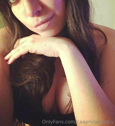 caapricornbaby top profile image