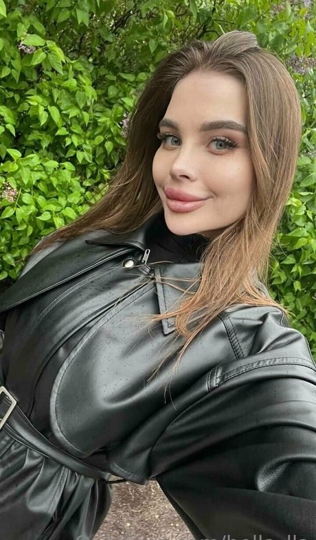 ニューハーフ 熟女 OnlyFans ベスト 写真