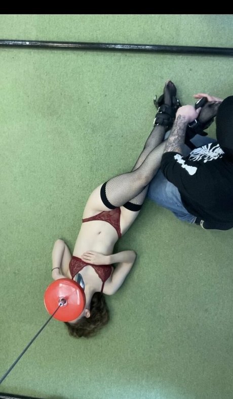 ecclesiaglasgow セクシーモデル 写真