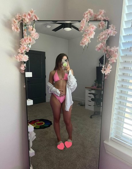 GXR Shorty ポルノ女優 写真