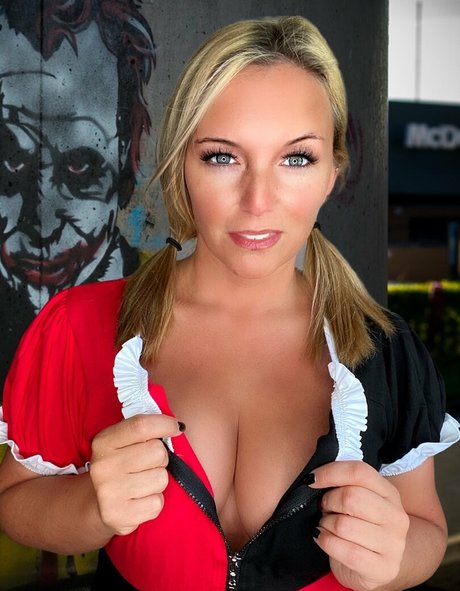 realelizajayne エロティックなポルノスター 写真