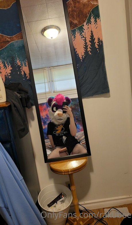 rakubee スター ヌード ギャラリー