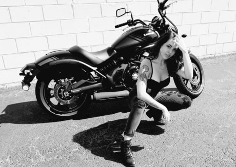 ランジェリーベイビーOnlyFans 美しいヌード 写真