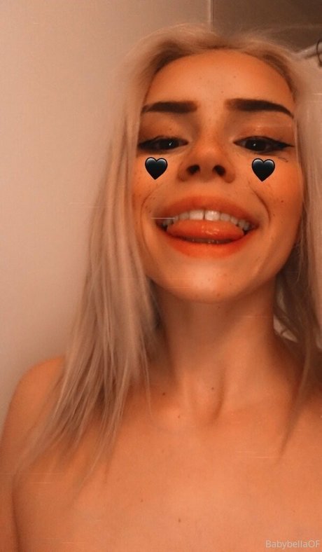 Bella Quinn ホットなポルノスター 画像