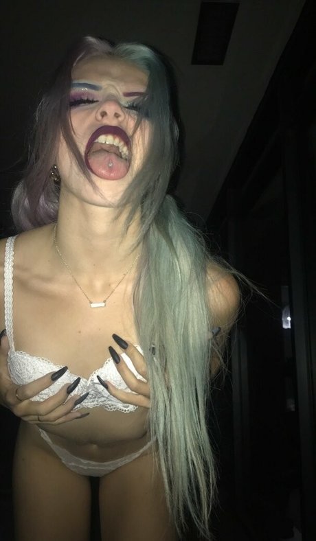 Bella Quinn 完璧なポルノスター 写真