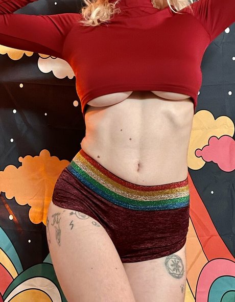 Ethereallovebug ポルノスター ヌード 画像