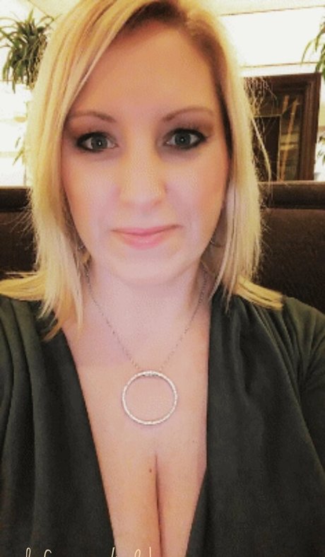 アマチュアペッギングOnlyFans 無料ヌード 画像