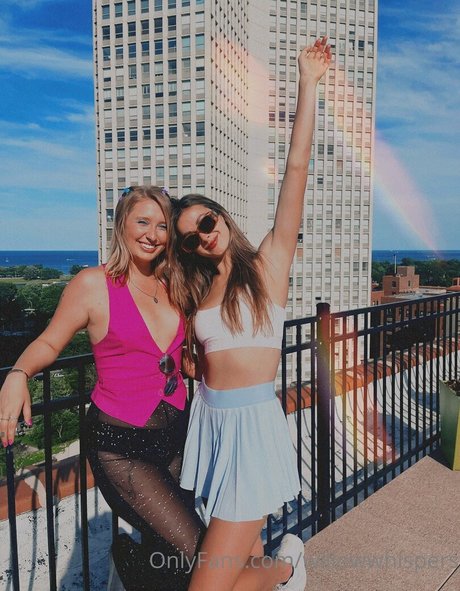 ナイロン足 OnlyFans アート裸 アーカイブ