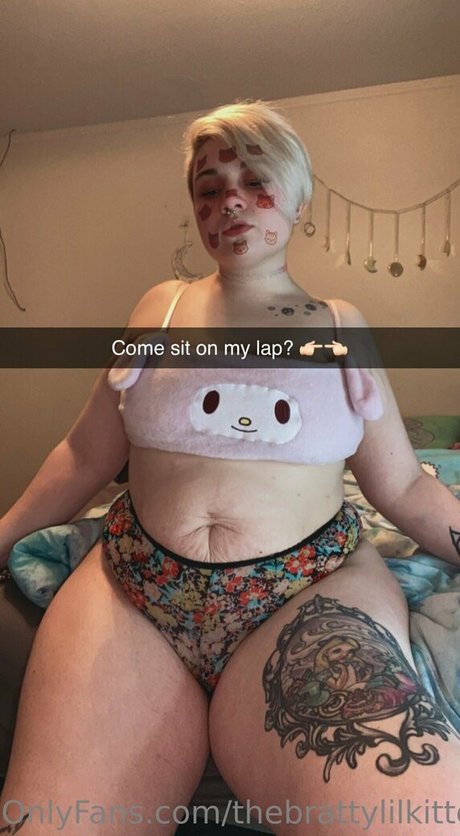 thebrattylilkitten セックスモデル 写真