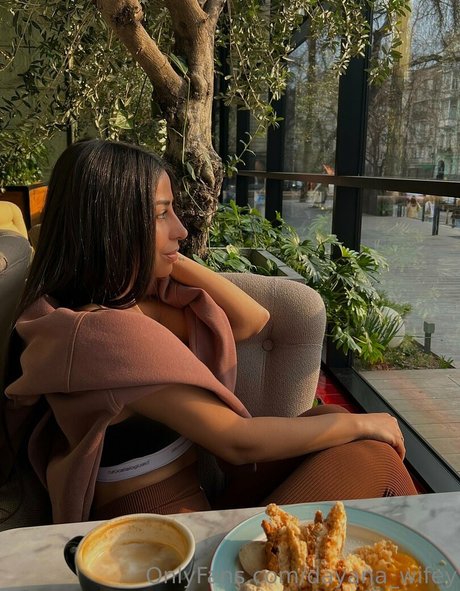 dayana wifey アダルトスター ギャラリー