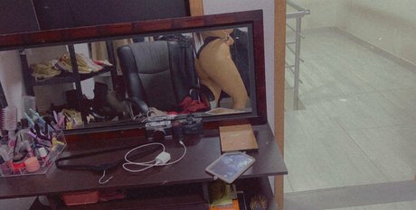 熟女ティーンOnlyFans セクシーxxx ギャラリー