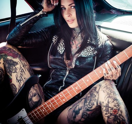 手袋onlyfans セックス ギャラリー