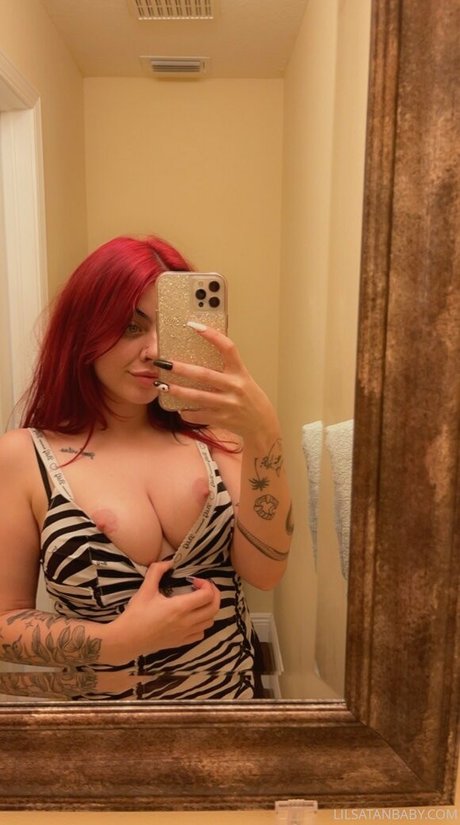 ブルネットのPOV OnlyFans セクシー 写真