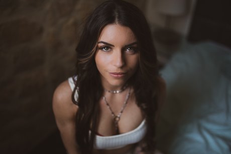 Angelique Njoff ポルノスター 裸 画像