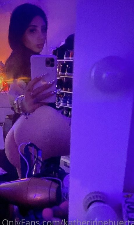 Bellakath セックス女優 写真