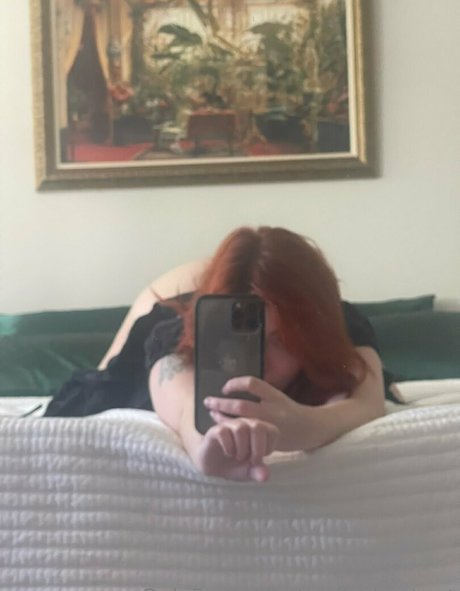 emilychestnut かわいいポルノスター 写真