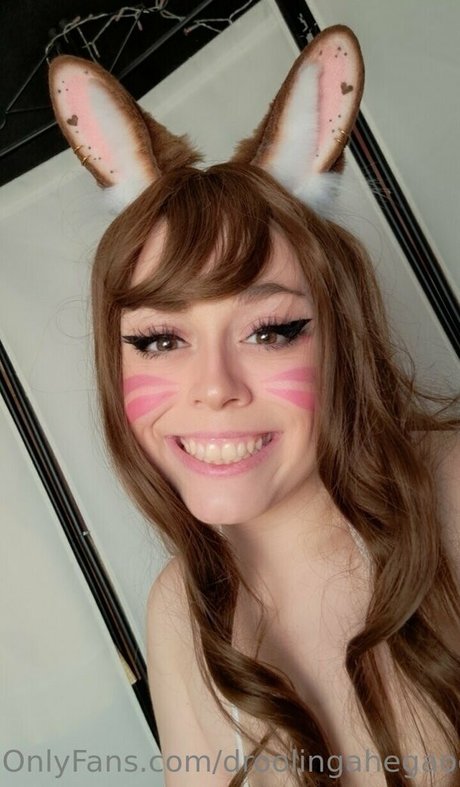 DroolingAhegaoQueen スター 裸 ギャラリー