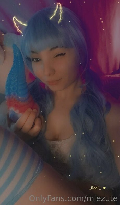 Miezute 独占モデル ギャラリー