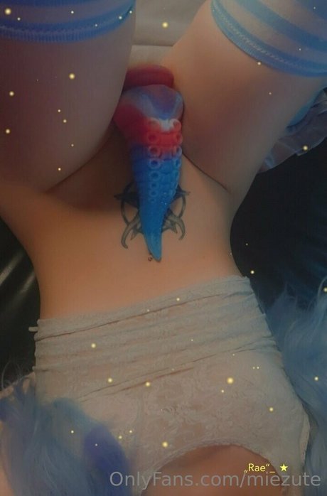 Miezute セクシー女優 写真