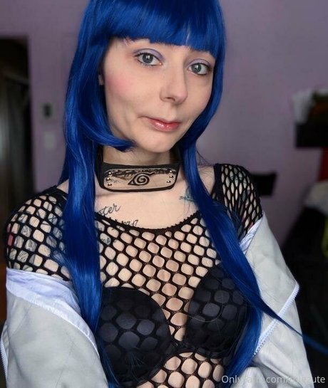 Miezute ポルノスター 写真