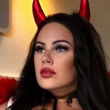 italia titi ポルノスター ヌード 写真