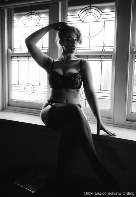 デカ尻ジーンズ OnlyFans ホットヌード ギャラリー