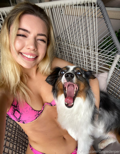 細身の巨乳OnlyFans xxx 画像