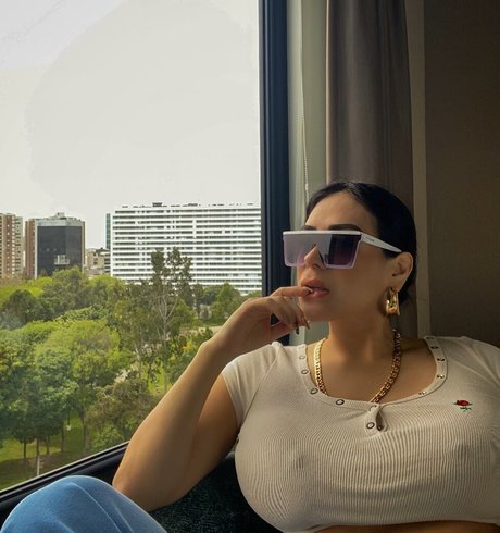 Fatima Segovia 可愛いモデル アーカイブ