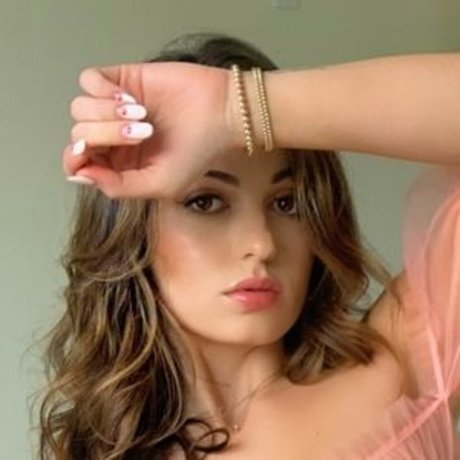 金髪ストリップOnlyFans xxx 画像