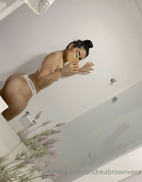 Andrea Brown_ top profile image