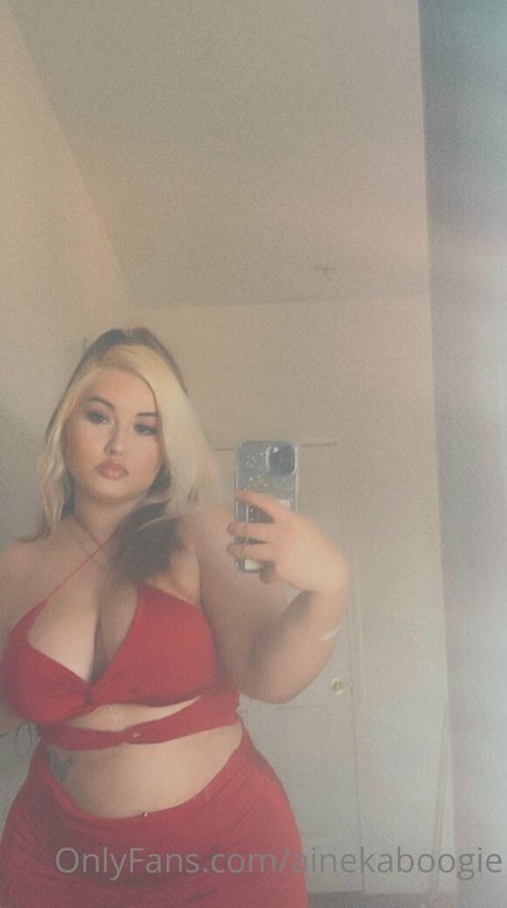 ainekaboogie エロティックなスター 写真