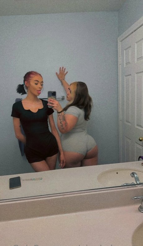 ainekaboogie モデル 写真