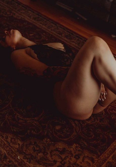 Thatsoraven95 top profile image