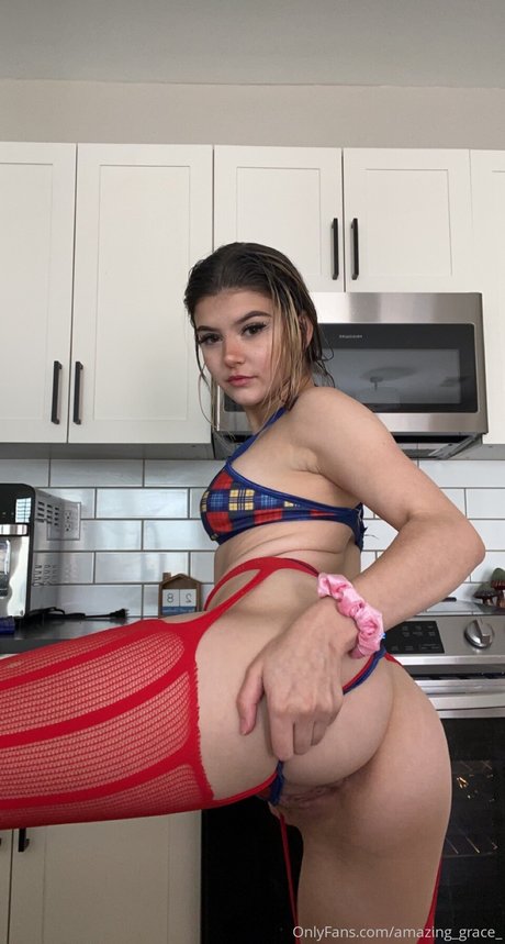 Amazing Grace ポルノスター セクシー 写真