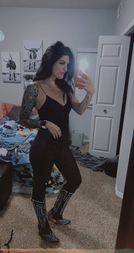 黒檀のシャワー OnlyFans トップ 写真