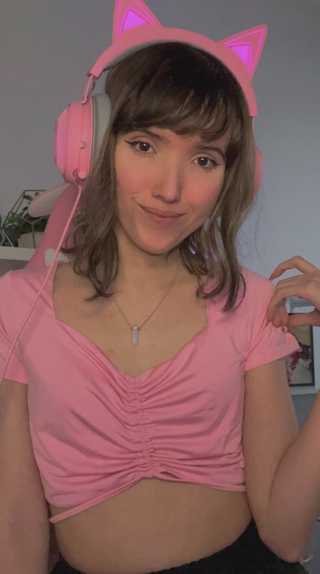 Strawberry Girl Kairi_ top profile image